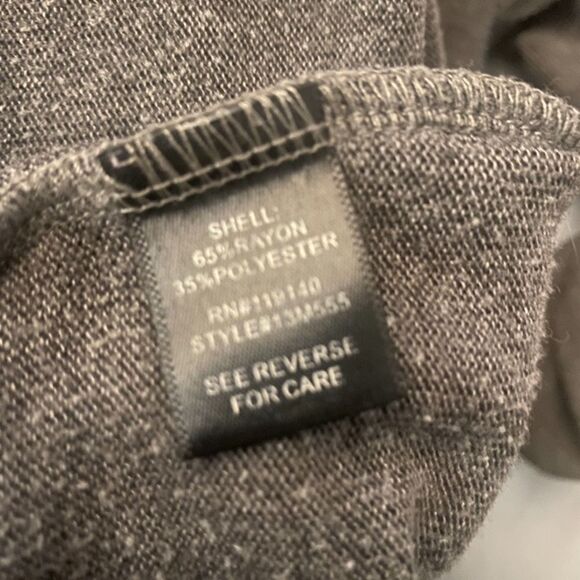 Grey SZ S cold shoulder grey lightweight sweater - Picture 5 of 6